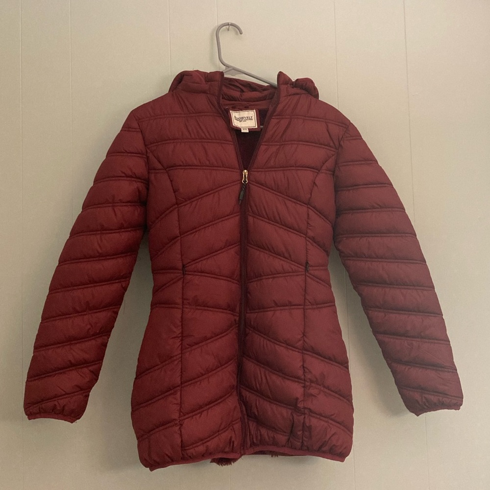 Roosevelt American College Mid Length Maroon Puffer Coat with Hood Size Medium